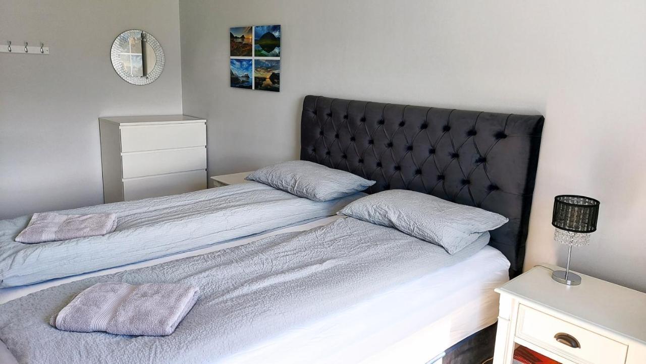 Apartment With Amazing Mountain View Bolungarvík 外观 照片