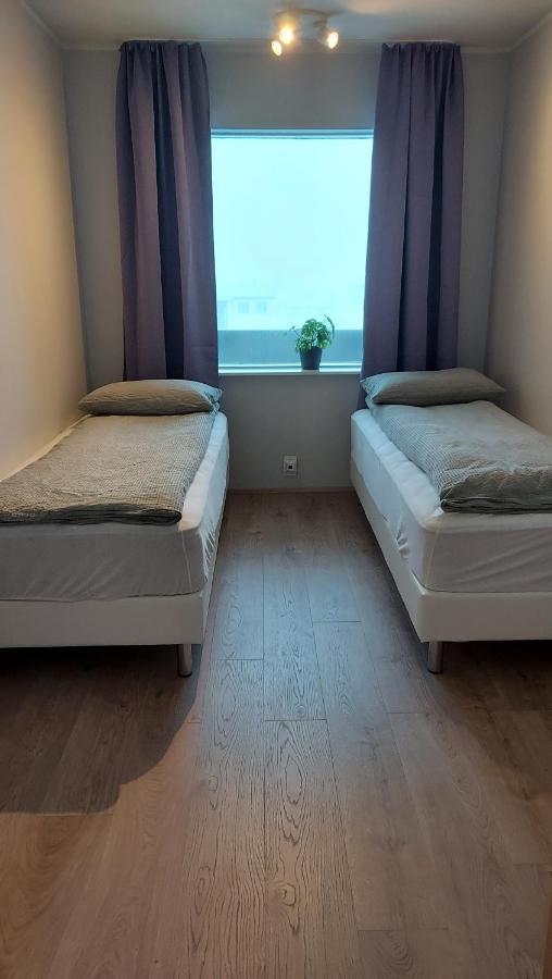 Apartment With Amazing Mountain View Bolungarvík 外观 照片